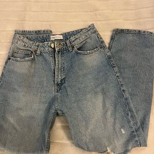 Zara Women’s Distressed Ripped Blue Jeans